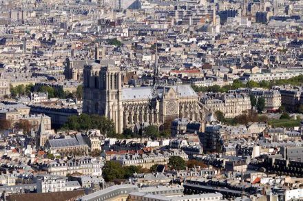 The Cathedral of Notre Dame de Paris before the fire. Photo: Taxiarchos 228 / <a href="https://commons.wikimedia.org/"target="_blank">Wikimedia Commons</a>