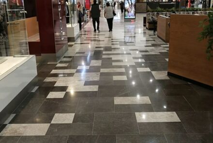 Silkarstone: marble Dark Olive.