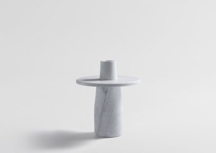 Artedomus, Dale Hardiman: Sockel und Vase „Semper Vase“.