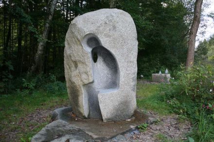 Symposium 2015: Girts Burvis, Lettland: „Whisper“, Granit. Foto: Peter Becker