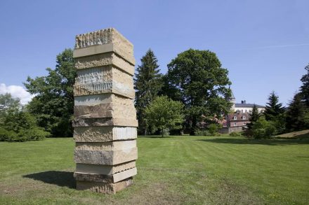 Sean Scully, „Dale Stone Stack“ 2018, Yorkshire Sandstein.