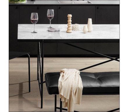 Handvaerk: new table and chair.