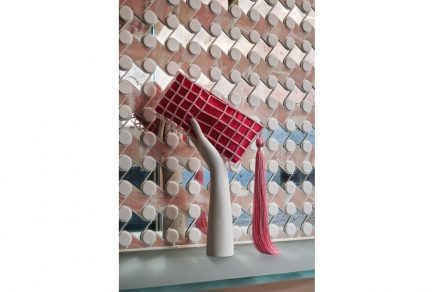 Cristina Celestino’s „Bottonato“ from the Lampassi collection in the Pink Closet boutique in Ravello. Photo: Davide Lovatti
