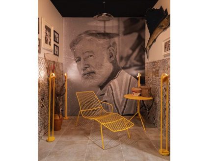 Pedrali: Ernest Miller Hemingway.