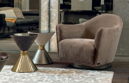 Longhi: armchair „Vivienne“.