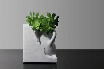 „Functional sculptures“ is a small but exclusive market for natural stone.