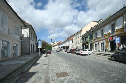 Atelier Arhitekti: Neugestaltung des alten Marktplatzes in Novo Mesto. Foto: Atelier Arhitekti