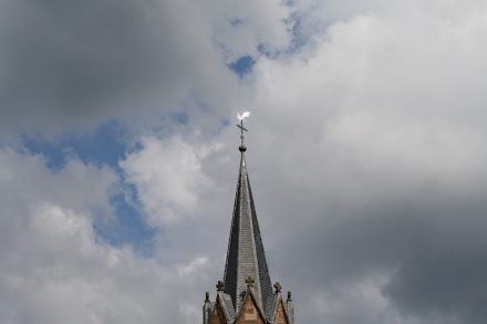 Gemeinden und Institutionen müssen sich etwas einfallen lassen, um ihren Kirchen neue Funktionen zu geben.