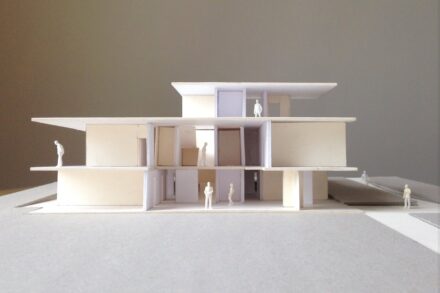 Studiolada: health care building in Audun-le-Roman.
