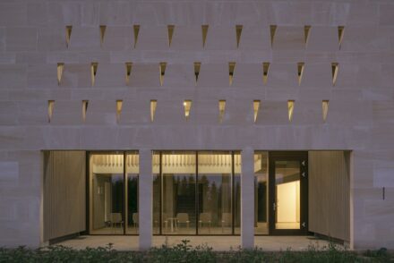 Studiolada: health care building in Audun-le-Roman.