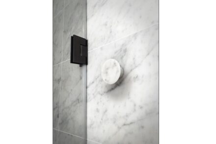 T&V Architects has designed the interior of an apartment in South Kensington, London.