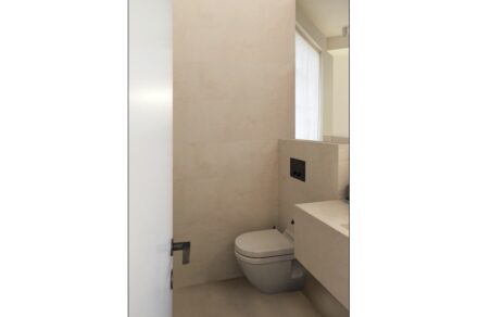 T&V Architects has designed the interior of an apartment in South Kensington, London.