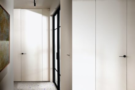 T&V Architects has designed the interior of an apartment in South Kensington, London.