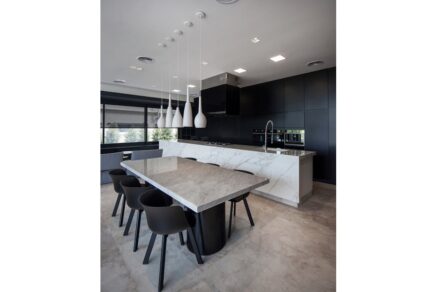 OON Architecture: “Marble House“.