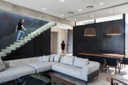 OON Architecture: “Marble House“.