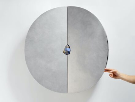 Pierre de Valck: „Pieces with Stone”.