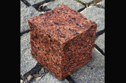 Granite Maple Red (“Lezniki”).