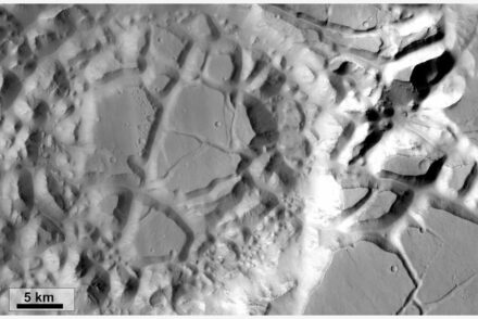 Ansicht eines chaotischen Terrains auf dem Mars. Quelle: Erica Luzzi/Murray Lab