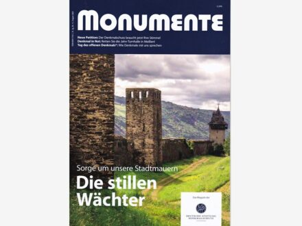 Das Titelblatt des Magazins „Monumente“ (August 2021).