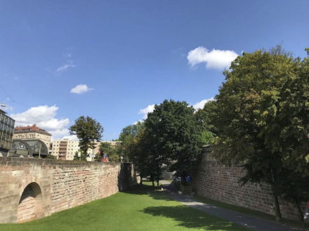 Stadtmauer Nürnberg: Hallertor in Richtung Neutor. Foto: DSD