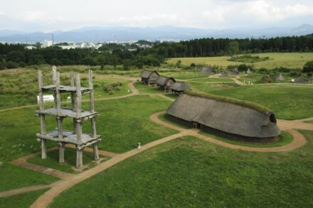Sannai Maruyama. Foto: Bildungsministerium der Präfektur Aomori (Abteilung Kulturgüterschutz)