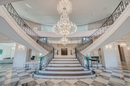 CID awards 2021, installation category: Residential Stone Installation: Villa Florence, Carnevale & Lohr, Inc., Los Angeles County, CA.