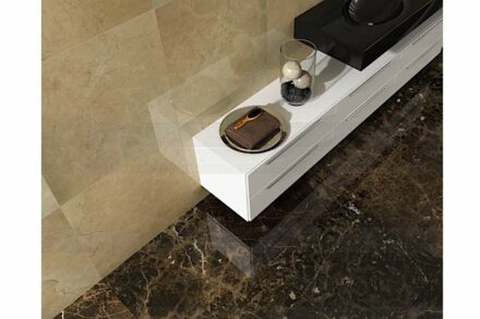 Crema Marfil Coto® and Marrom Emperador marble.