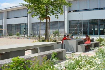 Schulanlage Steinlig A+B in Bassersdorf.