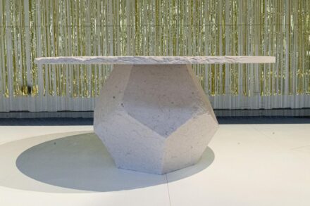 Eroso. Design: Carlo Trevisani. Production: Guardini Pietre. Material: Pietra Della Lessinia.