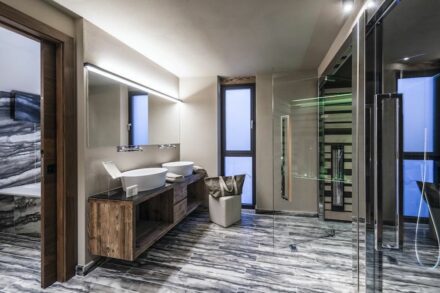 Marble Sequoia Brown from Antolini in the the 5-star resort The Montchalet.
