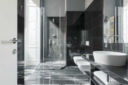 Granite Black Horse und Absolute Black.