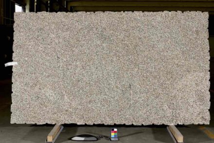 Silvestre GT, a grey granite with a feeling of warmth, from Levantina.