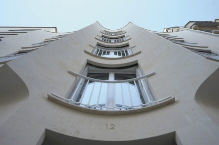At the 2021 French Prize for Architecture with Natural Stone, buildings in solid construction were awarded