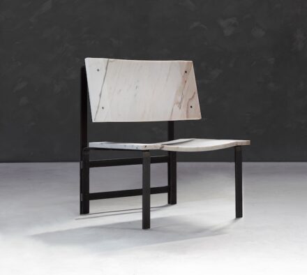Gerard Kuijpers: Lounge in Portugese Rosa Aurora marble.