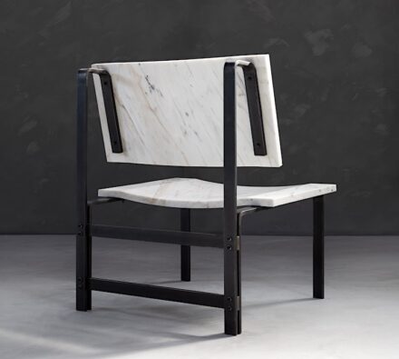 Gerard Kuijpers: Lounge in Portugese Rosa Aurora marble.