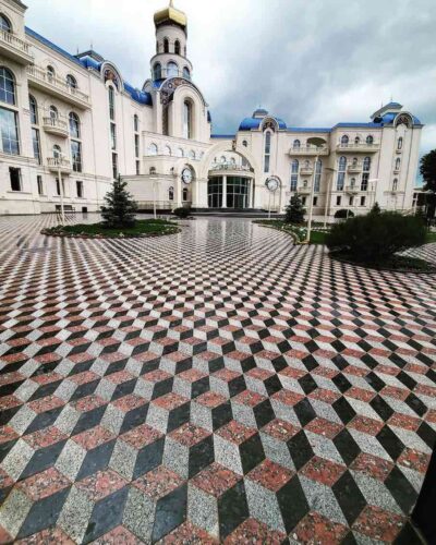 The stone sector of Ukraine, located in the regions west of the Dnieper River, continues to operate despite the war and is looking for export partners in the West