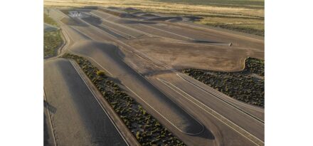Michael Heizer: “City“. Photo: Ben Blackwell, Courtesy Triple Aught Foundation.
