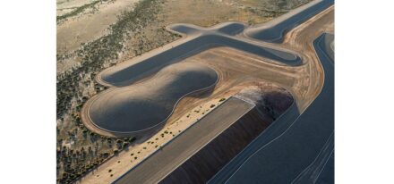 Michael Heizer: “City“. Photo: Ben Blackwell, Courtesy Triple Aught Foundation.