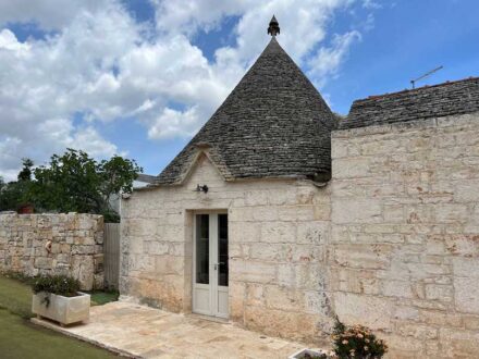 Learning from ancient times: The massive stone walls of the trulli in Apulia still protect the inhabitants from the summer heat. Source: Richard Watzke