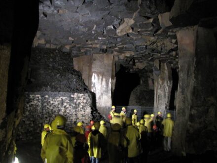 In den Lavakellern des Deutschen Vulkanmuseums. Foto: Wikimedia Commons / Holger Weinandt