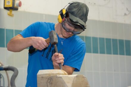 Michael Neumann (2. Platz, Steinmetze, German Craft Skills), ausgebildet im elterlichen Betrieb Lippert-Neumann in Kaufbeuren. Foto: bbw/Bianca Fröbus-Baum