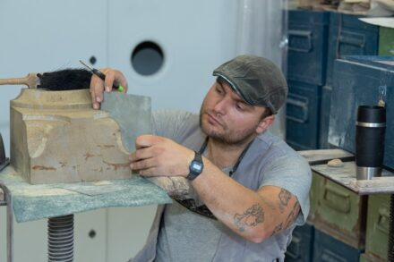 Imo Lev Krause, (3. Platz, Steinmetze, German Craft Skills), der bei Naturstein Balz in Mainz-Kastel gelernt hat. Foto: bbw/Bianca Fröbus-Baum