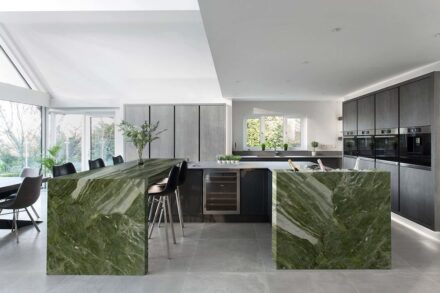 Quartzite Alga Green.