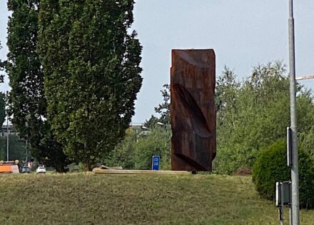 Aleksandar Eftimovski: “Reverse Rotation“.