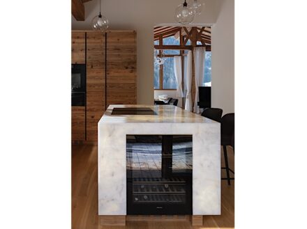 Antolini provided the natural stone for the Chalet’s interior architecture.