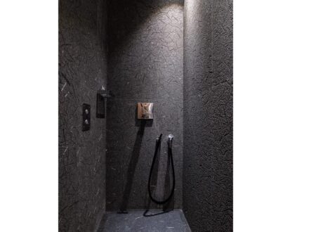 Antolini provided the natural stone for the Chalet’s interior architecture.