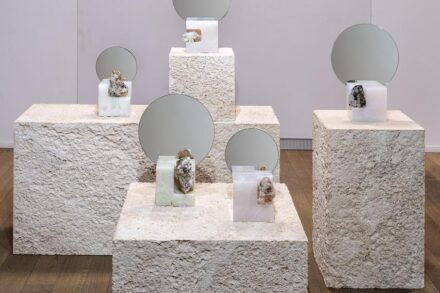 Company: <a href="https://budri.com/"target="_blank">Budri</a>. Collection “Geodies”. Design: Patricia Urquiola.