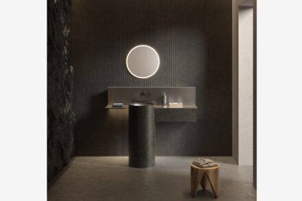 Company: <a href="https://www.salvatoriofficial.com/en/"target="_blank">Salvatori</a>. Collection: „The Small Hours.“ Design: Patricia Urquiola.