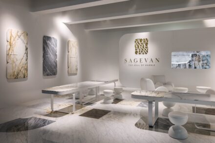 Firma: <a href="https://www.sagevanmarmi.com/en/"target="_blank">Sa.Ge.Van Marmi</a> (Italien).