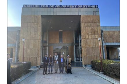 The Jury of the 11th All India Stone Architecture Awards (f.l.t.r.): die Architects Tushar Sogani, Vilas Vasant Avachat, Abhay Vinayak Purohit, Sarosh H. Wadia, and Urmila Amar Rajadhyaksha.